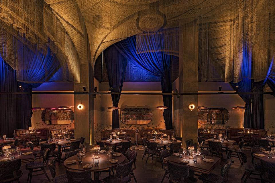 具有歷史色調(diào)展覽設(shè)計(jì)2