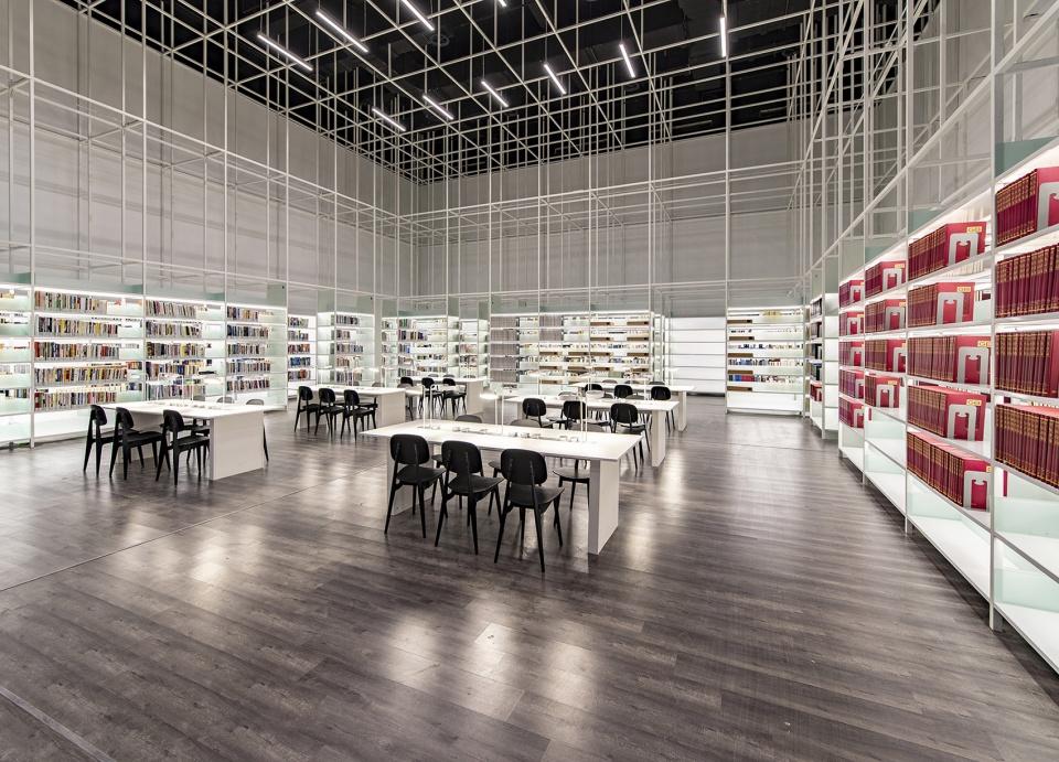 深圳市民中心多媒 體展廳設(shè)計4