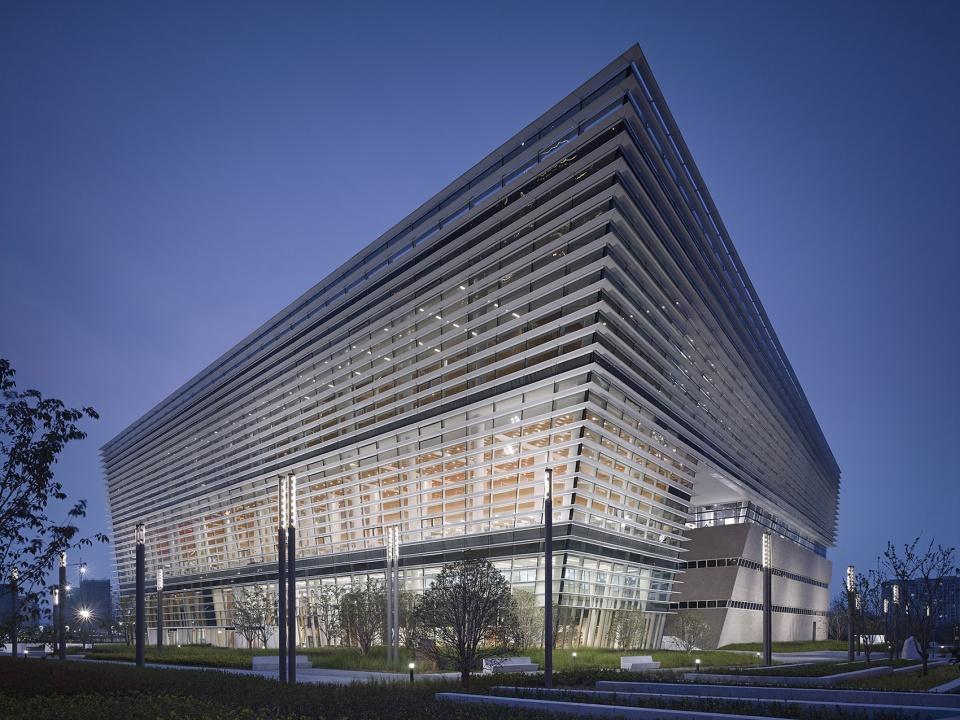 深圳市民中心多媒 體展廳設(shè)計1